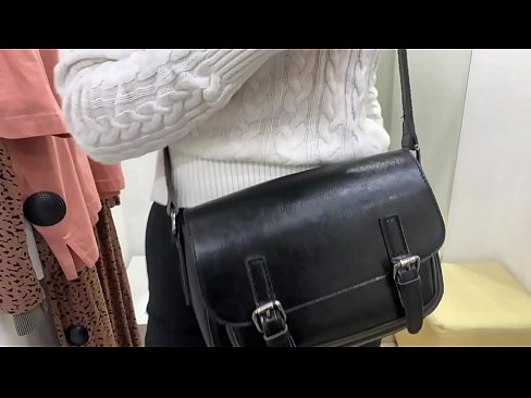 ❤️ Фитинг бөлмөсүндө жаш канчык FeralBerryди дилдо менен коомдук мастурбациялоо ❤️❌ Порно бизде ky.extratorrents.top ﹏
